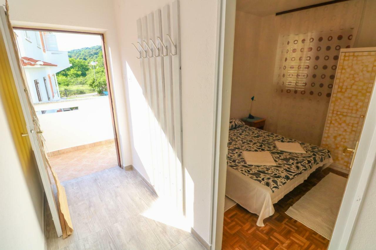 Apartments Reljic With Terrace Baska  Exterior photo