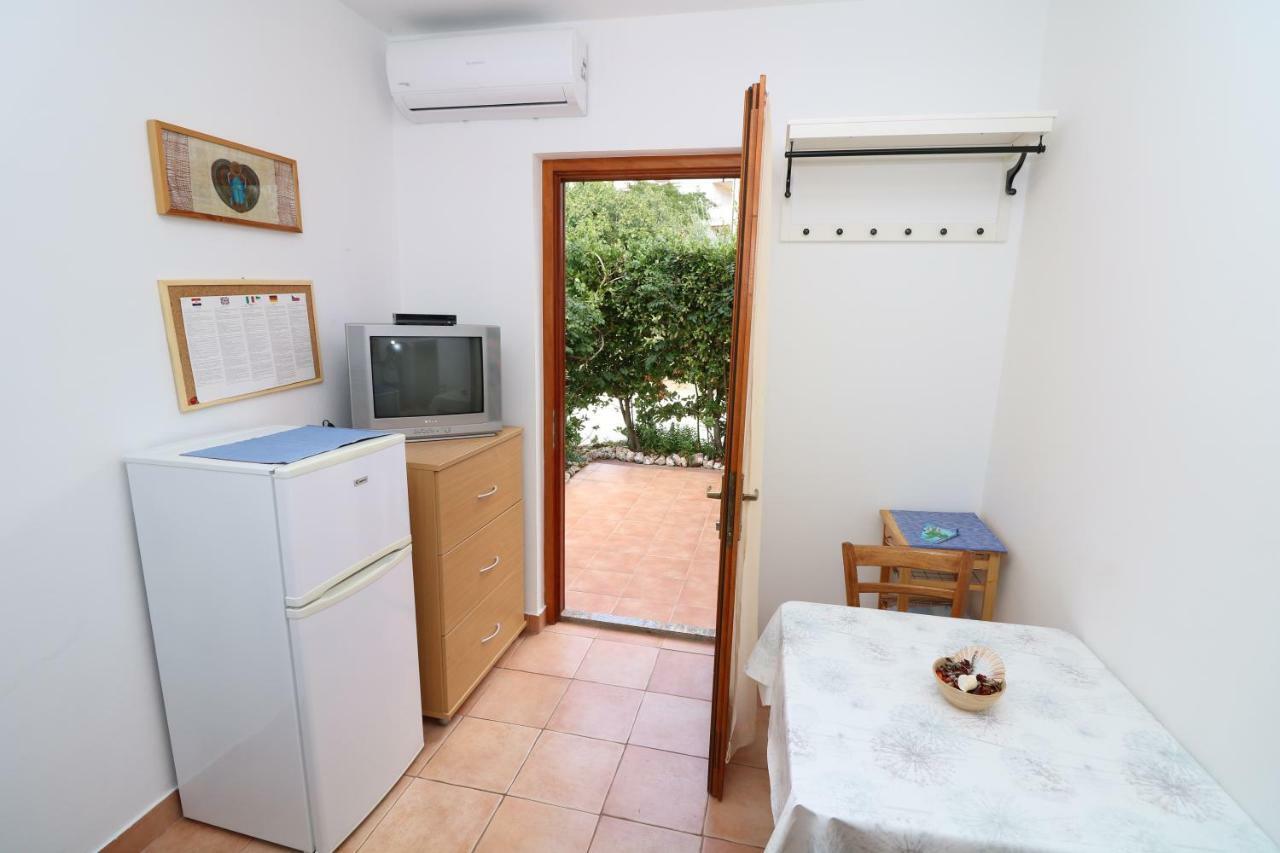 Apartments Reljic With Terrace Baska  Exterior photo